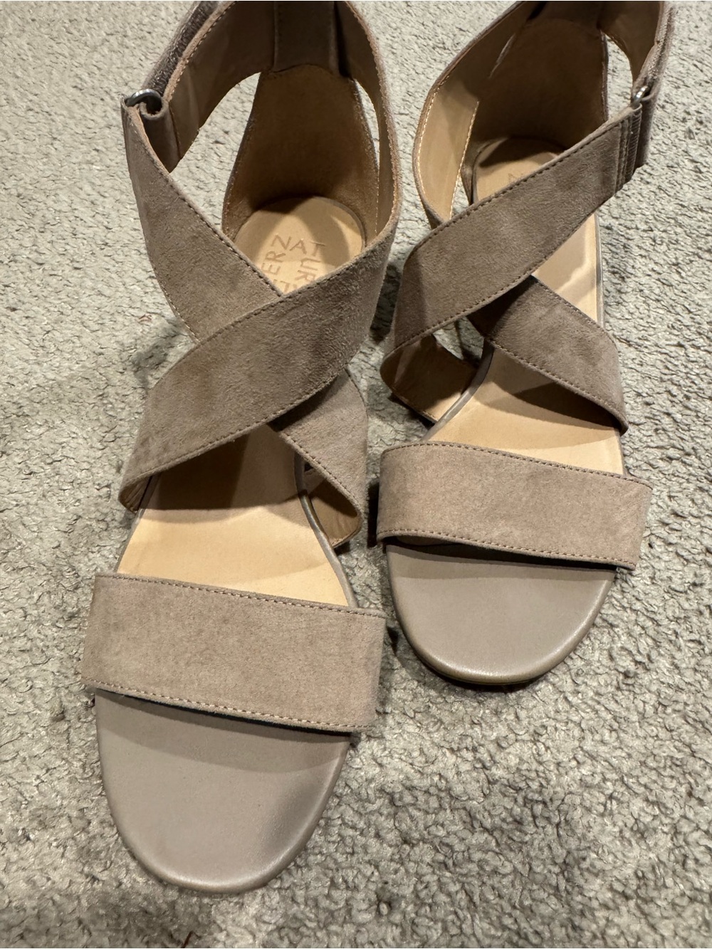 Naturalizer Taupe Suede Strappy Block Heel Sandals size 10